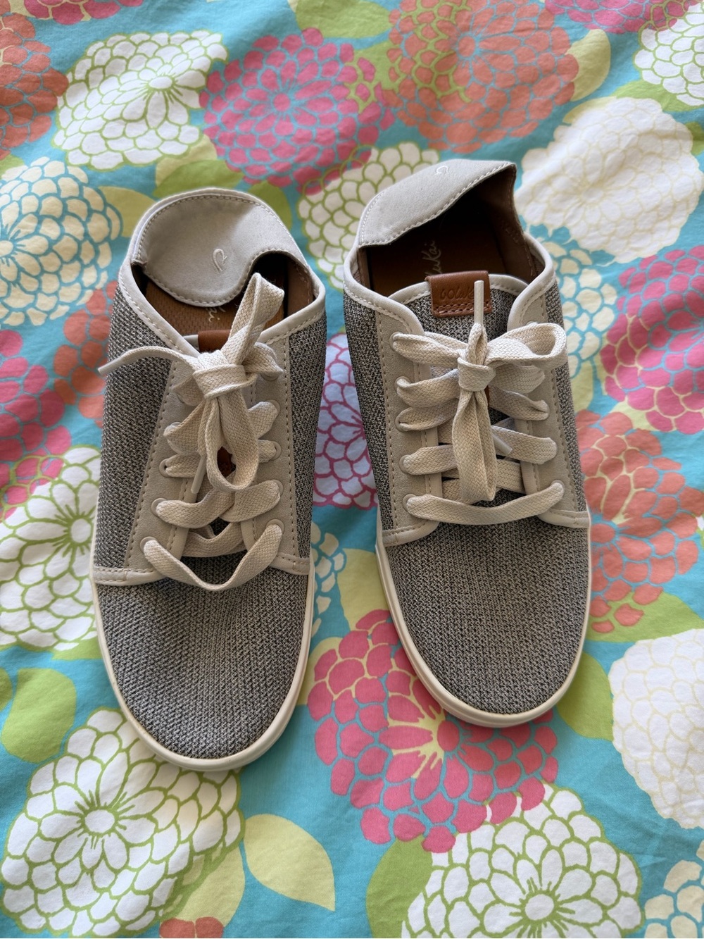 Women’s Pehuea Li Olukai Casual Lace-Up Sneakers in Tapa. New, never worn